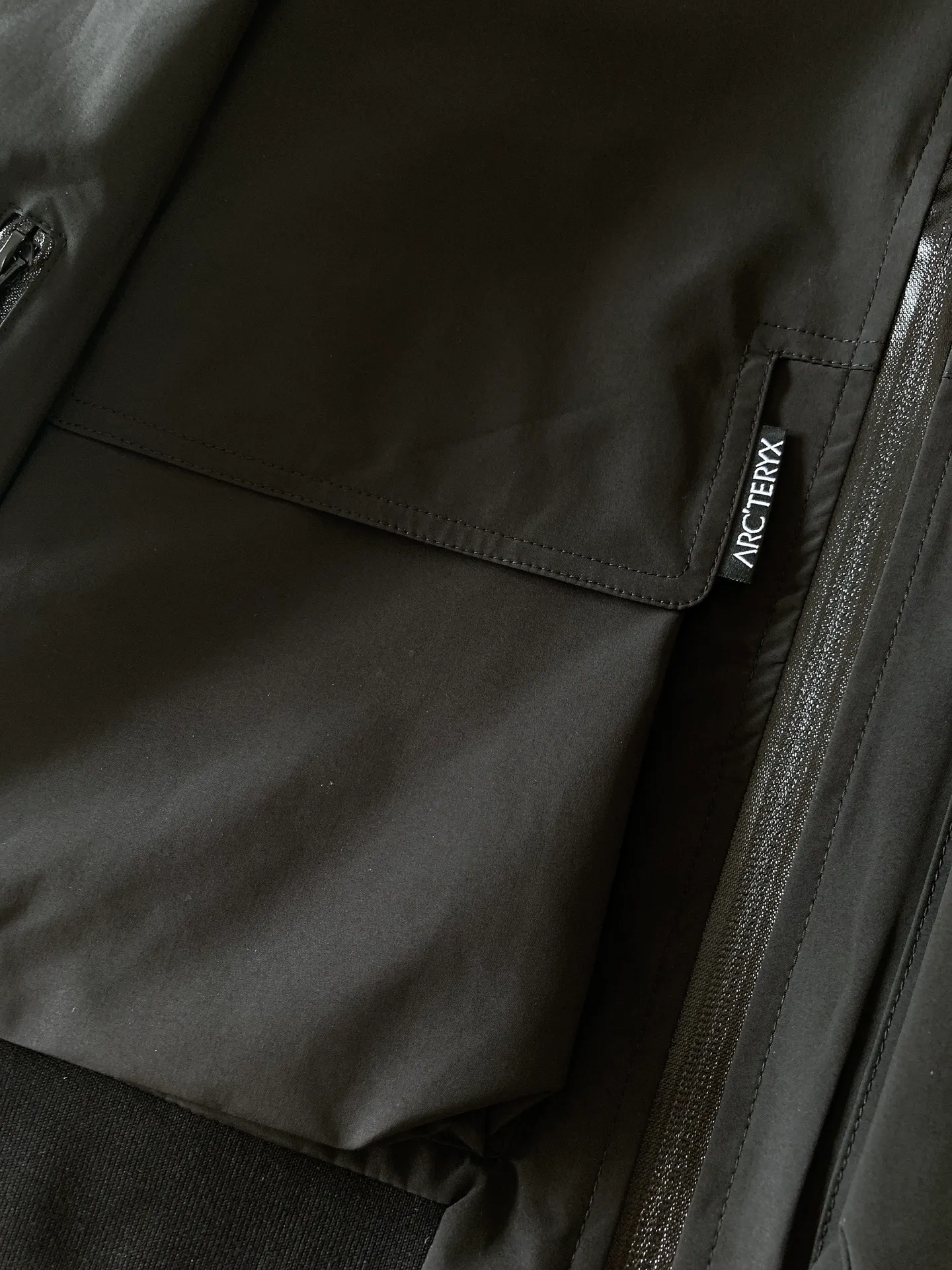 Same Style， ， 2026 New Arrival ， Original Premium Breathable ， ， ， Quality。 ， Sizes：M～3XL，